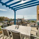 Kings Palace 2 Bed